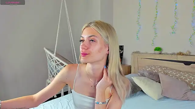 Cherry Price online show from July 20, 2026, 11:18 pm