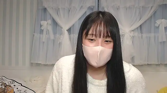 yua0727 online show from December 19, 2025, 1:57 pm