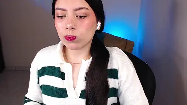 Snapshot of iam_emy chatting on June 19, 2026, 12:38 am iam emy online show from June 19, 2026, 12:38 am