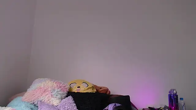 iam emy online show from January 30, 2025, 4:24 pm