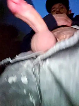 Snapshot of Spunwhiteboy1992 chatting on April 12, 2026, 10:51 am Spunwhiteboy1992 online show from April 12, 2026, 10:51 am