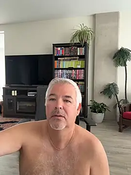 aarosteev2 online show from May 25, 2026, 3:55 pm