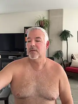 aarosteev2 online show from May 1, 2026, 3:06 pm