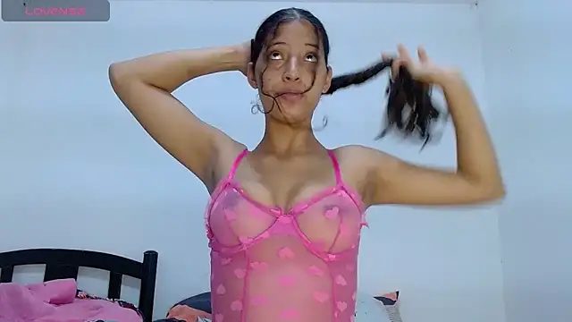 Snapshot of evaluna_horny_ chatting on March 6, 2025, 1:48 am evaluna horny online show from March 6, 2025, 1:48 am