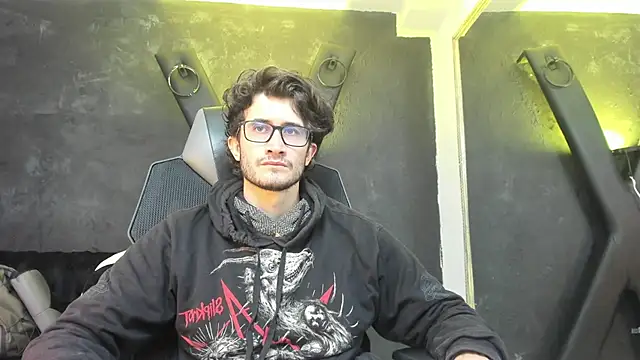 Loggan donnelly online show from September 17, 2025, 8:33 pm