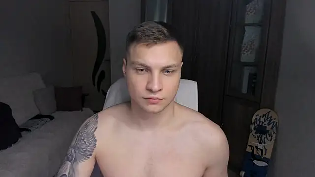 handsome guy01 online show from September 9, 2025, 5:44 pm