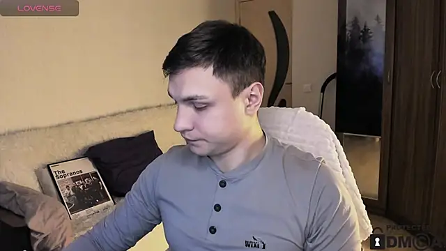 handsome guy01 online show from October 14, 2025, 4:35 am