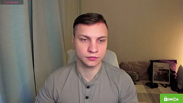 handsome guy01 online show from April 30, 2026, 1:34 am