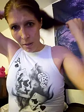 Lenchen  online show from March 16, 2026, 9:06 pm