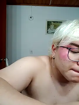 amalia love online show from September 20, 2025, 5:34 am