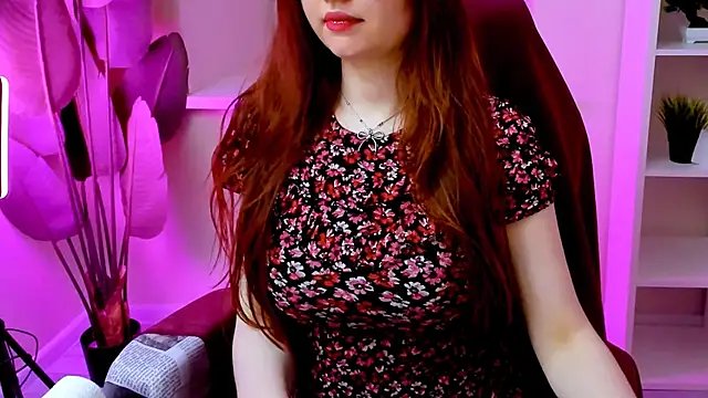 CarolGiggly online show from June 12, 2026, 6:38 pm