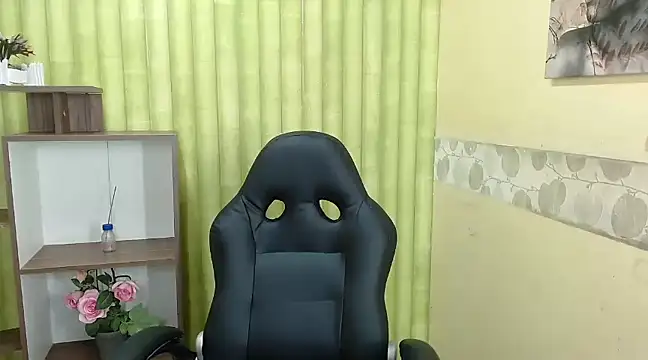 Angelica Sunn online show from December 4, 2024, 8:06 am