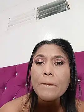 tiffany Bitch online show from July 1, 2026, 12:00 am