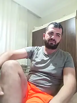 Snapshot of cshn001 chatting on December 5, 2024, 5:01 pm cshn001 online show from December 5, 2024, 5:01 pm