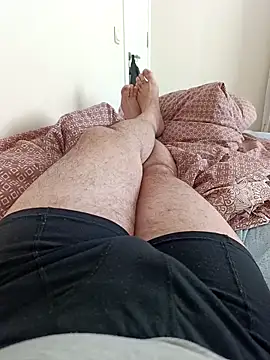 Snapshot of cshn001 chatting on March 8, 2026, 9:01 am cshn001 online show from March 8, 2026, 9:01 am