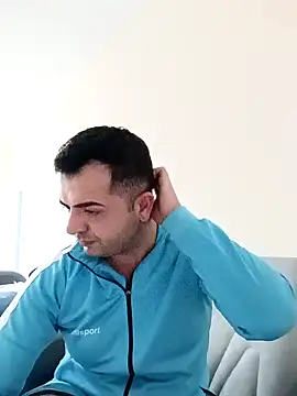 Snapshot of cshn001 chatting on December 19, 2024, 7:18 pm cshn001 online show from December 19, 2024, 7:18 pm