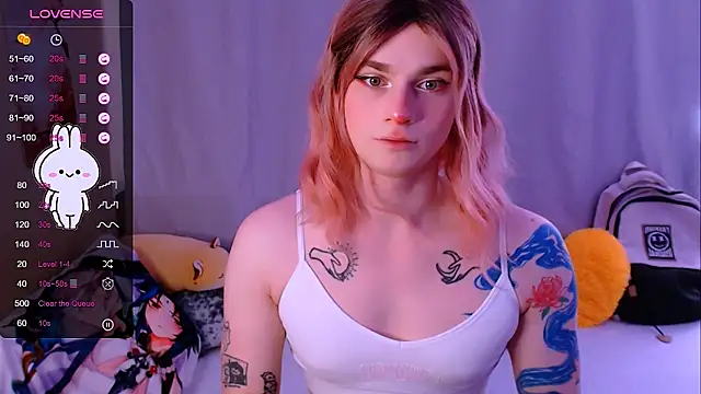 Alice Hells online show from October 3, 2025, 6:59 am