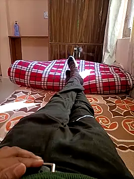 RRahullove69 online show from December 2, 2025, 7:43 am