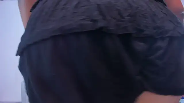 Tiffanymiller00 online show from December 7, 2024, 1:46 pm