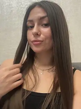 ShySonya online show from September 12, 2025, 1:44 pm