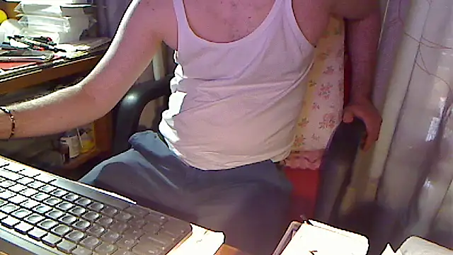BoySexy696969 online show from June 18, 2026, 3:06 pm