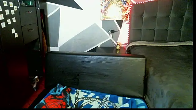 Snapshot of samael1107 chatting on December 5, 2024, 12:28 pm samael1107 online show from December 5, 2024, 12:28 pm