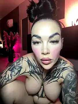 PalinaPr online show from November 2, 2025, 6:35 pm