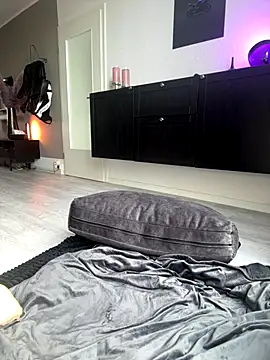 PalinaPr online show from November 16, 2025, 11:48 am