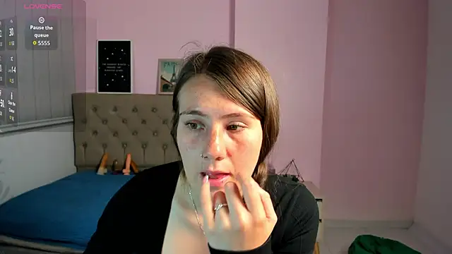 lauren rios7 online show from September 12, 2025, 7:46 pm