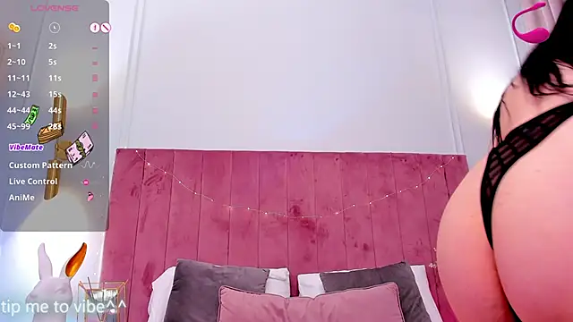 Mayzzie online show from March 23, 2025, 2:37 am