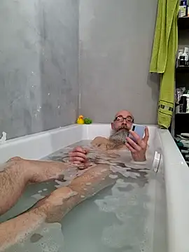 Snapshot of Kingsscepter chatting on March 2, 2026, 7:43 pm Kingsscepter online show from March 2, 2026, 7:43 pm