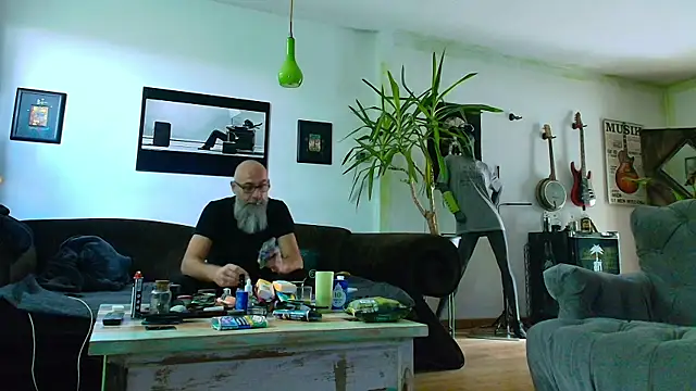 Kingsscepter online show from September 27, 2025, 9:26 am