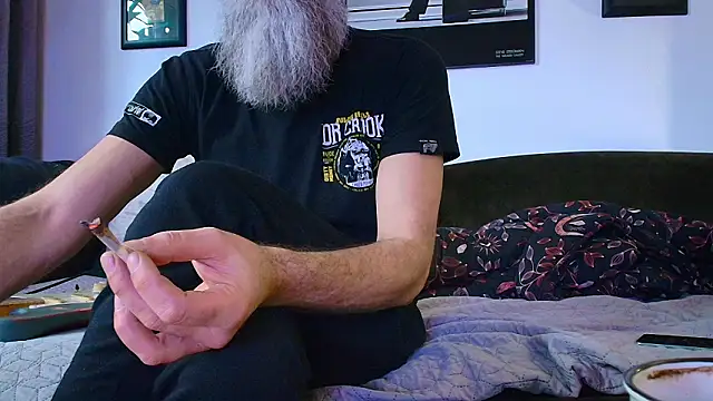 Snapshot of Kingsscepter chatting on February 6, 2026, 4:25 pm Kingsscepter online show from February 6, 2026, 4:25 pm