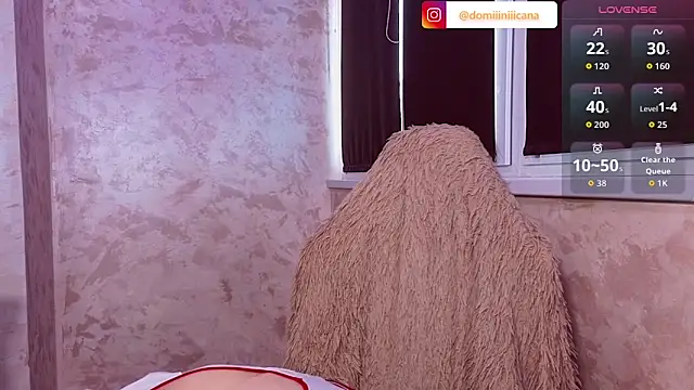 Snapshot of Domiiiniiicana chatting on March 2, 2026, 11:17 am Domiiiniiicana online show from March 2, 2026, 11:17 am