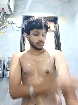 skinnyyyyyyyyy online show from March 28, 2026, 3:40 am