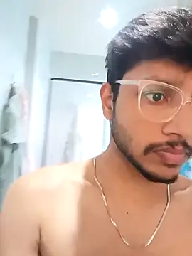 skinnyyyyyyyyy online show from November 18, 2025, 4:49 am