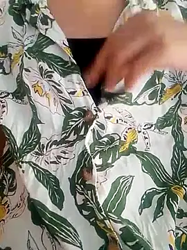 sandi-55 online show from October 15, 2025, 12:46 pm