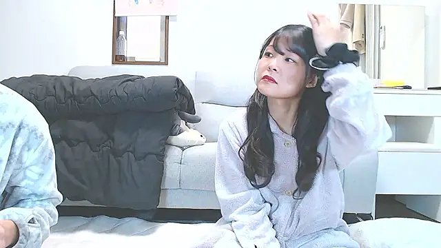 Snapshot of nmnk_CH chatting on November 18, 2025, 10:13 pm nmnk CH online show from November 18, 2025, 10:13 pm