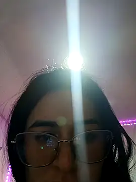 Hanna Kinsley online show from March 19, 2025, 2:16 am