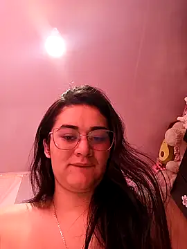 Hanna Kinsley online show from September 22, 2025, 5:08 pm