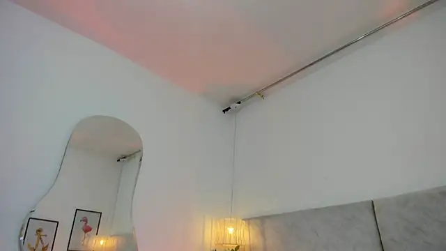 Snapshot of naomiii__ chatting on March 7, 2026, 11:49 am naomiii online show from March 7, 2026, 11:49 am