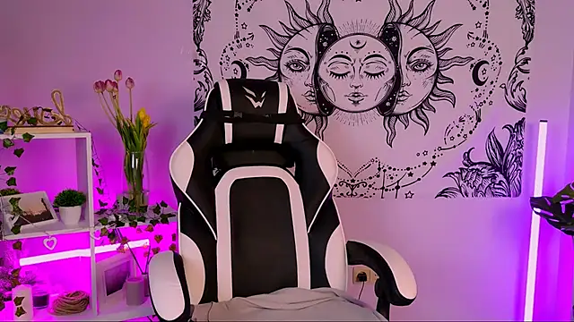 EmmaKeam online show from March 11, 2025, 4:51 am