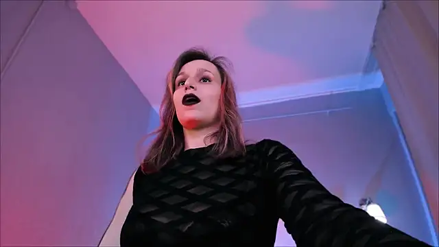 Dora Marcelli online show from February 2, 2025, 12:57 pm