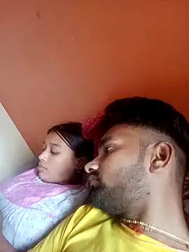 Snapshot of Surajpuja79 chatting on April 1, 2026, 6:37 am Surajpuja79 online show from April 1, 2026, 6:37 am