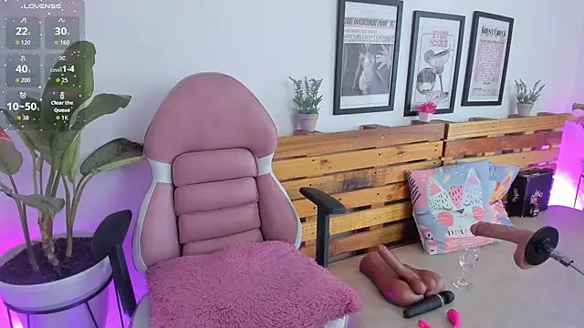 Alisson Boobs  online show from December 15, 2025, 8:25 pm