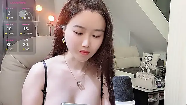 yoyo520- online show from March 22, 2025, 11:31 pm