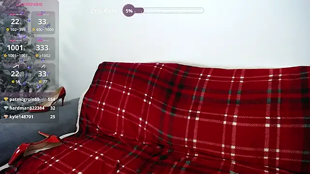 Blond Woman online show from December 14, 2025, 10:48 pm