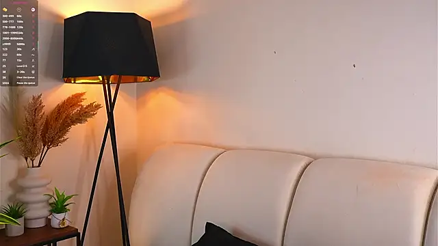 Snapshot of EngelCoyner chatting on September 21, 2025, 5:34 am EngelCoyner online show from September 21, 2025, 5:34 am