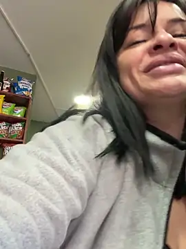 NATHALIA-28  online show from April 30, 2026, 1:18 pm