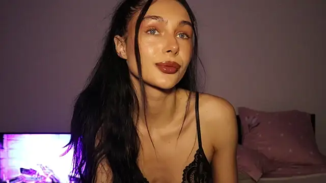 Snapshot of IvyKaelani chatting on February 11, 2026, 3:01 pm IvyKaelani online show from February 11, 2026, 3:01 pm